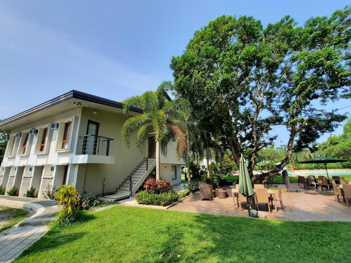 Estancia De Lorenzo Tarlac Ngoại thất bức ảnh
